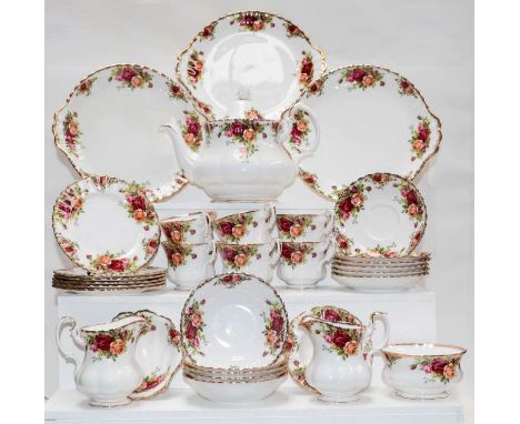 Royal Albert Old Country Roses, six place tea service (two trays)