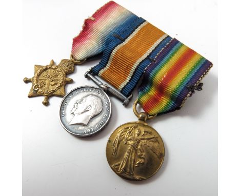 MIXED LOT COMPRISING SET OF WWI MINIATURES, GERMAN TANK BADGE, EAGLE AND SWASTIKA, SILVER GILT RAOB BADGE, GIRLS BRIGADE, RAO