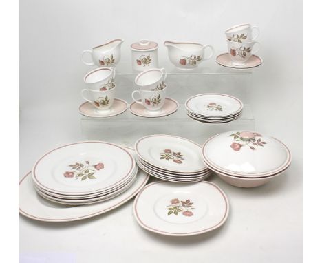 A quantity of Susie Cooper 'Talisman' six-setting tea and dinner service (lid of one tureen af).