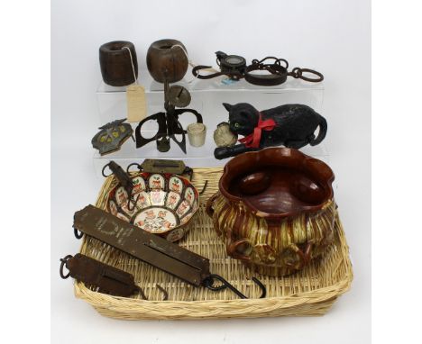 Mixed collectibles to include a c1940 military-issue pocket compass, various pocket balance scales, a Bretby cat, Masons Iron
