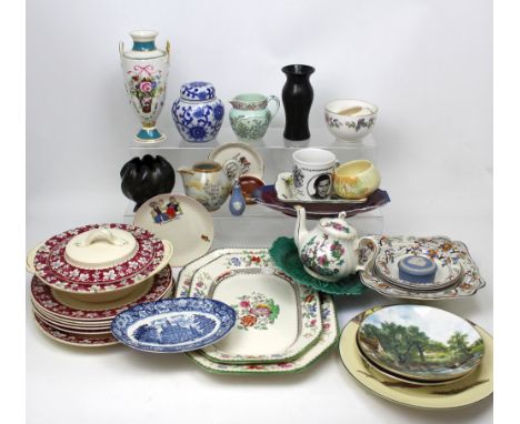 A quantity of ceramics to include a Minton vase, Royal Doulton teaware, Copeland Spode and a quantity of Wedgwood (2).