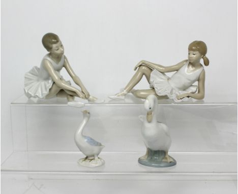 Two Nao ceramic figures of ballet dancers and two Nao duck figures (4).
