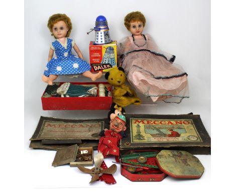 A boxed Meccano 'Engineering for Boys' set, a boxed Meccano 'Inventor's Accessory Outfit' and further unboxed Meccano, a boxe