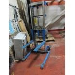 Genie Lift Portable Lift, 20" W X 21" L forks, manual crank (Required Loading Fee $20.00 Norm