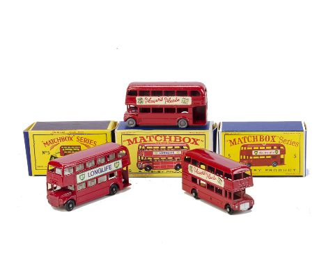 Matchbox 1-75 Series No.5c/d Routemaster, three examples, first (66mm) red body, ‘Players Please’, BPW, second (66mm) red bod