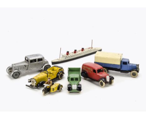Pre-War Dinky & Solido, 28p ‘Crawford’s’ Delivery Van, type 2, F-G, wheel arches and running boards painted black, minor fati