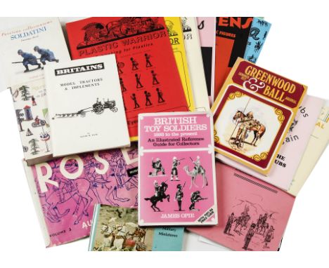 Books, Magazines and reproduction catalogues, mostly related to model figures, various Plastic Warrior Specials, Hilco catalo