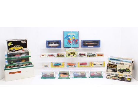 Diecast: A collection of assorted boxed diecast vehicles to include: Bburago, Cararama, Atlas Editions and more, together wit
