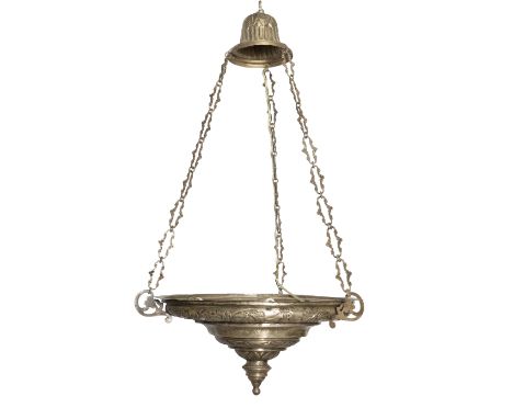 Votive lamp. Cordoba, first half of the seventeenth century.In silver.Electrified.Measurements: 84 x 48 x 48 cm.Votive lamp i