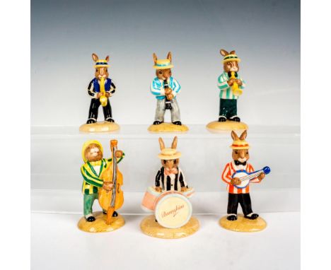 A set of 6 Bunnykins figures in colorful musician outfits playing their instruments. The figures are clarinet player (725/250