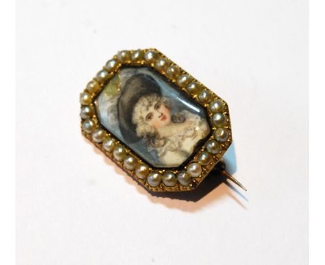 Georgian gold brooch with miniature portrait of a woman wearing a black bonnet in a border of pearls.   Condition Report  Thi