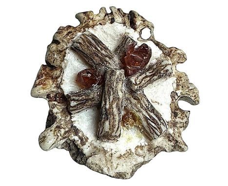 1 Large 21st century Antler Horn pictorial button. We are not sure who the very talented artist is who signed this on the bac