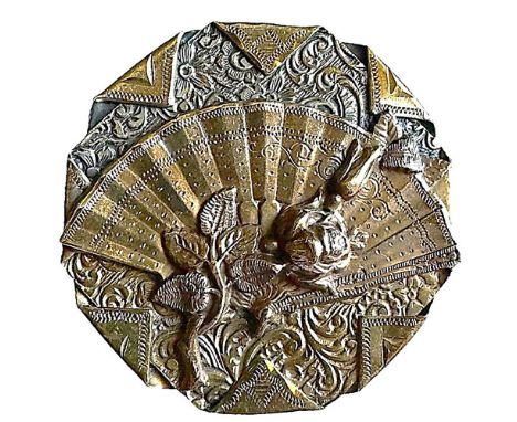 1 Extra large 19th century Handkerchief Corner Fan &amp; Rose button. Well we hope you saw the article on these incredible bu