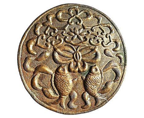 1 extra Large high relief 19th C. Copper fish and insect button. Here is one of the buttons that the late Alethe Alan of Flor