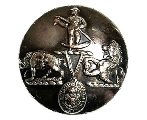 1 Medium 19th century example with a TRIPLE Crest. Triple crest buttons are not plentiful and this example is in great condit