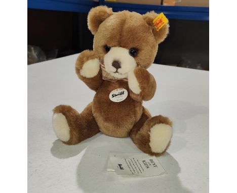A modern Steiff bear 'Petsy' with labels and original tags 