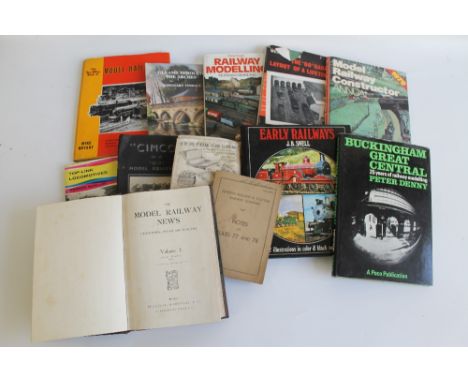 A SMALL QUANTITY OF RAILWAY AND MODEL RAILWAY BOOKS AND BOOKLETS to include 'Bradshaw's Monthly Descriptive Railway Guide and