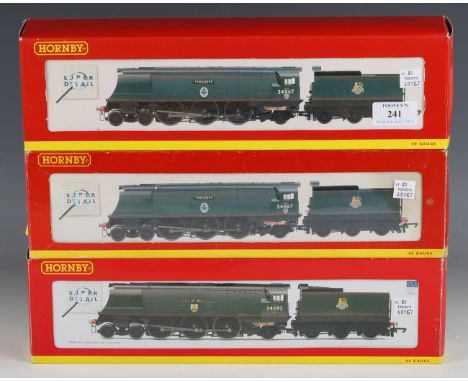 Three Hornby gauge OO Battle of Britain Class locomotives and tenders, comprising DCC Ready R.2542 'City of Wells' and two R.