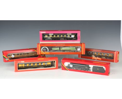 A collection of Hornby and Hornby Railways gauge OO items, including an R.374 locomotive 'Spitfire' and tender, an APT InterC