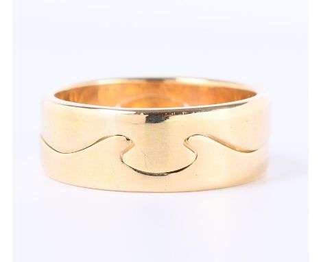 Georg Jensen, 18 kt. gouden ring, model Fusion. In twee delen. Met etui bruto 14,1 gr., ringmt. 21,25 [3] Georg Jensen, 18 k.