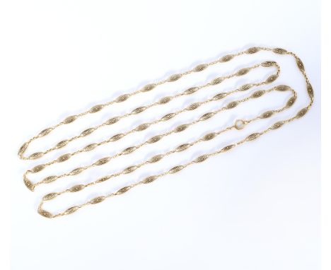 Frankrijk, 18 kt gouden sautoir, opgebouwd uit ovale opengewerkte schakels bruto 54,3 gr., l. 164 cm, b. 6 mm [1] France, 18 