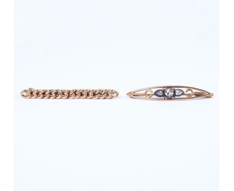 Twee 14 kt. gouden staafbroches. Eén met een gourmetschakel de ander met een zilveren applique bezet met drie roosgeslepen di