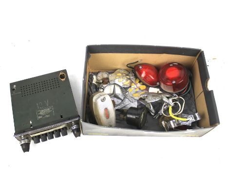 A collection of assorted vintage automobilia. Including car related accessories, a Smiths &amp; Sons Radiomobile Model no. 20