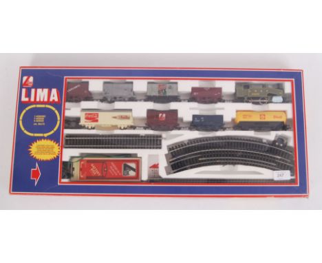 LIMA: An original vintage Lima Model Railways 104506 Freight Set. H0 gauge. Appears complete (although unchecked), with littl