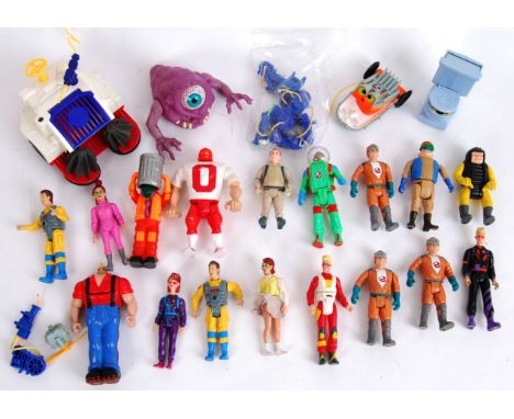 THE REAL GHOSTBUSTERS; A quantity of 17x original vintage Kenner made The Real Ghostbusters action figures along with accesso