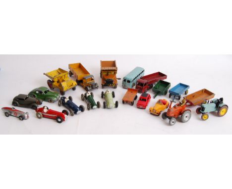 DINKY: A collection of 20x assorted vintage loose Dinky diecast model cars, to include 4x racing cars, 301 Tractor, Leyland e