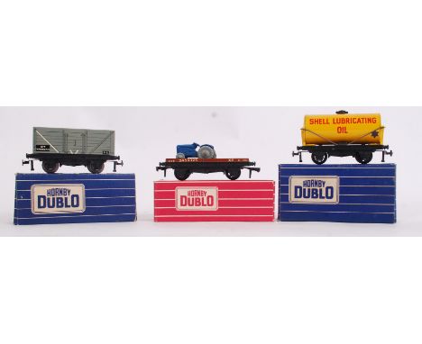 HORNBY DUBLO: A collection of 3x Hornby Dublo 00 gauge boxed railway trainset wagons - to include 4649 Low Sided Wagon and Tr