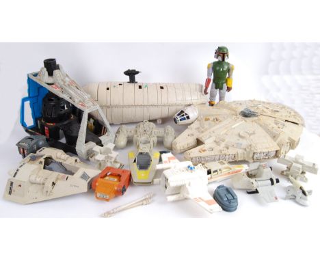 STAR WARS: A collection of original vintage loose Star Wars toys by Palitoy / Kenner. Each for spares or with pieces missing,