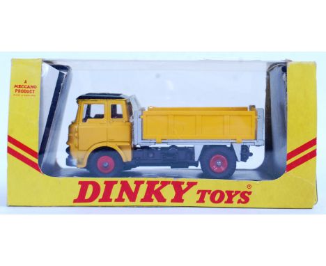 DINKY: An original vintage Dinky Toys 435 diecast model Bedford TK Tipper. Unused, within original window display box. Model 