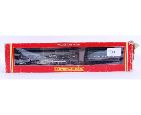 HORNBY: An original vintage Hornby 00 gauge railway trainset locomotive, within the original box; R082 King James II loco