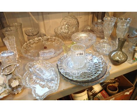 Shelf of mixed glassware including vases. Not available for in-house P&amp;P, contact Paul O'Hea at Mailboxes on 01925 659133