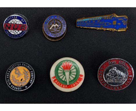 [ Railwayania ] Six vintage railway related lapel badges and buttons, including London, Midland and Scottish Railway, Transpo
