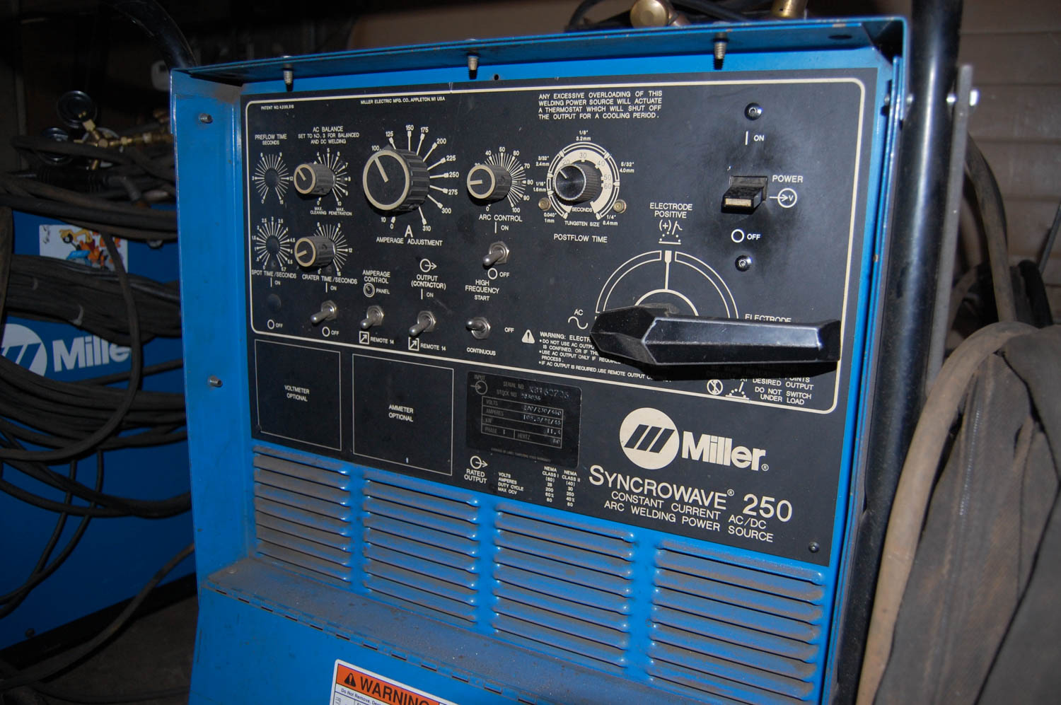 MILLER SYNCROWAVE 250 250-AMP AC/DC PORTABLE ARC WELDER, 60% DUTY CYCLE ...