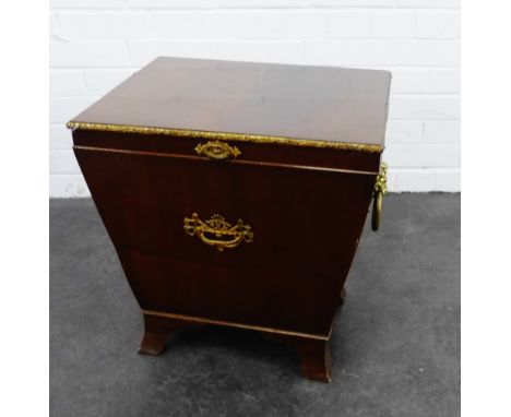 Mahogany and brass mounted cellarette / coal bucket, on bracket feet, 50 x 50cm