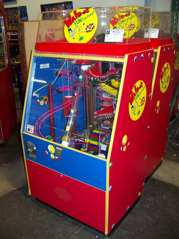 WALDO'S FUN FACTORY GUMBALL MACHINE Item is in used condition