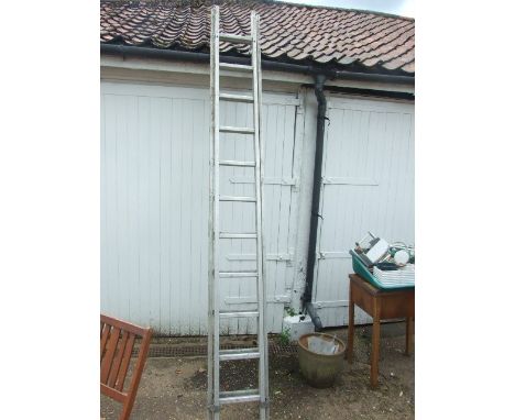 Youngman Alloy 2 Piece Extension Ladder