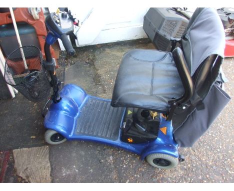 Sterling Little Gem Mobility Scooter with charger ( house clearance )