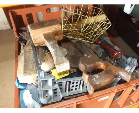 Assorted Tools from House Clearance ( note the vice is broken !! )