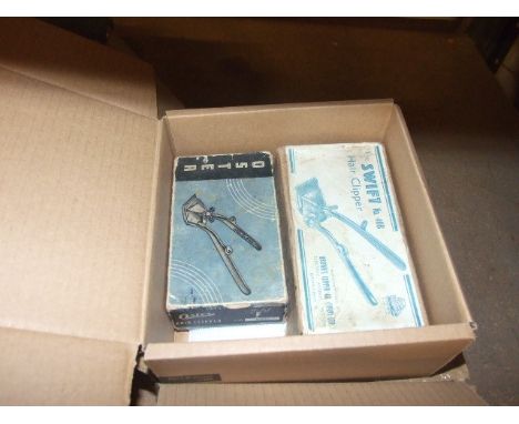 Vintage Razors and Hair Clippers (sold as collectable / display items only )
