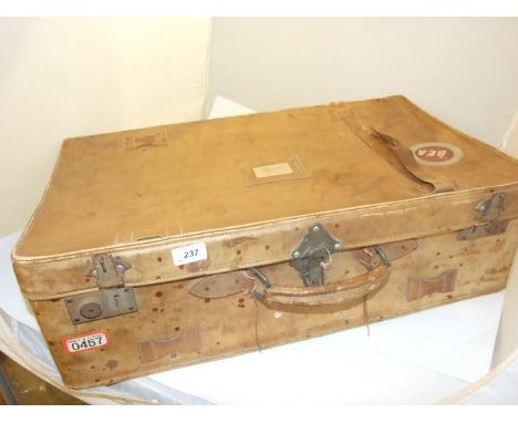 VINTAGE LEATHER SUITCASE WITH FLORAL LINING 70CM X 40CM X 20CM
