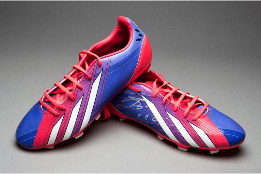 A Lionel Messi Signed Pair Of Football Boots Purple Red Adidas Performance F10 Trx Fg Boots Bo