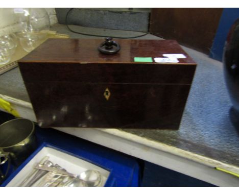 19TH CENTURY MAPLE WOOD TEA CADDY WITH SATINWOOD BANDING, THE INTERIOR FITTED WITH TWO HINGED TEA CONTAINERS WITH CENTRAL HOL