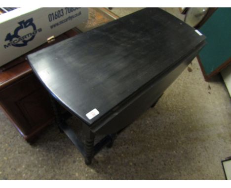 MID 20TH CENTURY OAK FRAMED DROP LEAF GATE LEG TABLE 