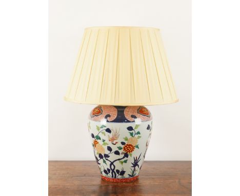 AN IMARI STYLE BALUSTER VASE TABLE LAMP AND SHADEModern, Retailed by Vaughan68.5cm high including cream pleated shade