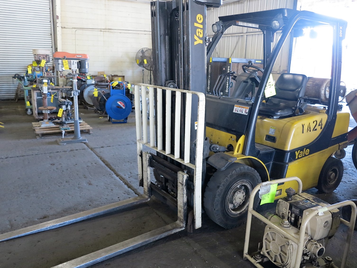 YALE VERACITOR 50VX, PROPANE, 5,000 LB. CAPACITY LIFT TRUCK, MODEL