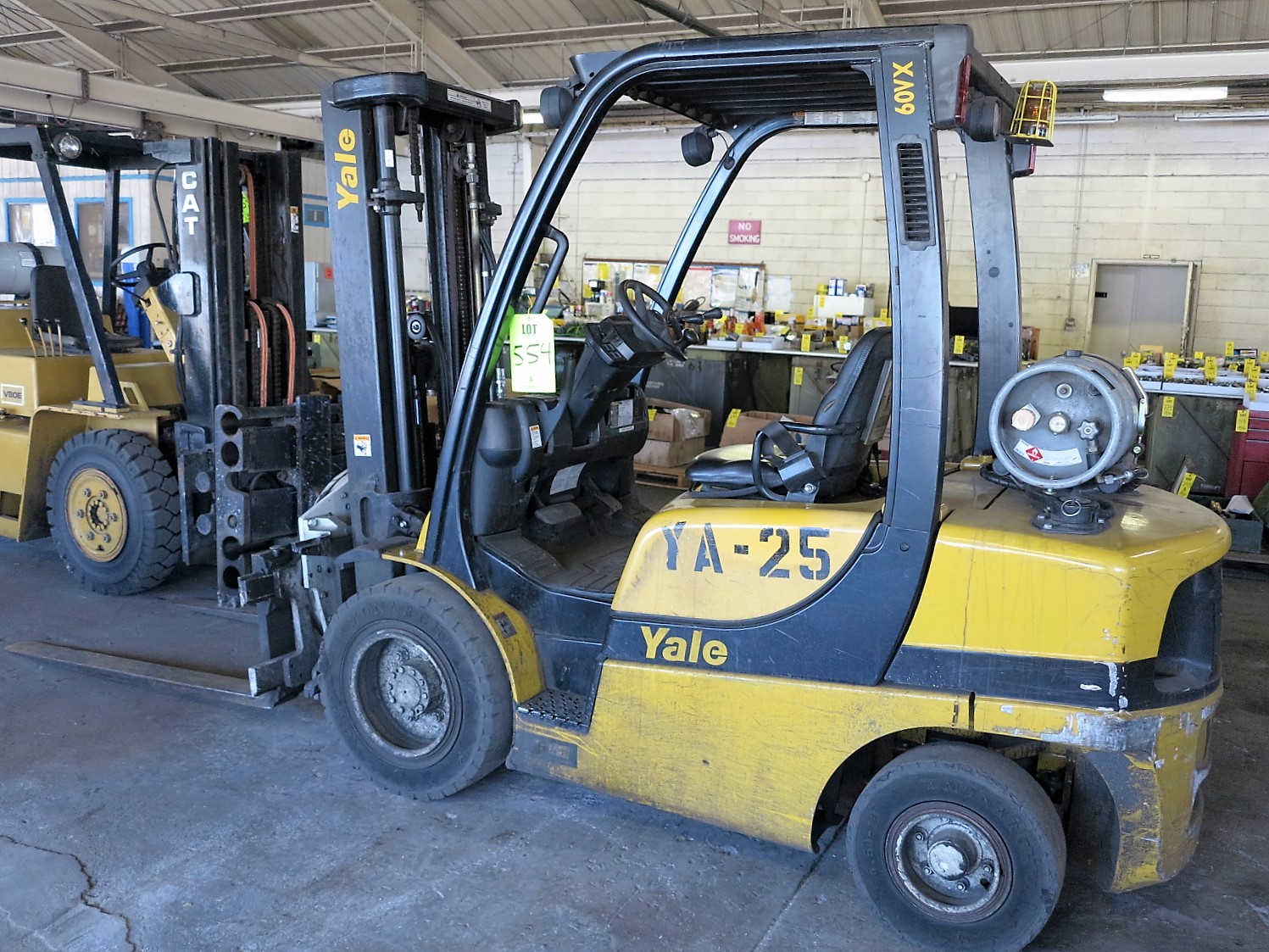 YALE VERACITOR 60VX, PROPANE, LIFT TRUCK, MODEL GLP060VXNVRE087, W/FORK